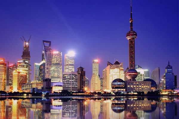Bến Thượng Hải (The Bund) – biểu tượng du lịch nổi tiếng của Thượng Hải với khung cảnh sông Hoàng Phố rực rỡ ánh đèn.